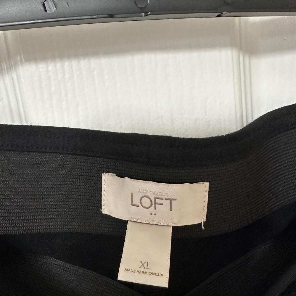LOFT Black Skirt XL